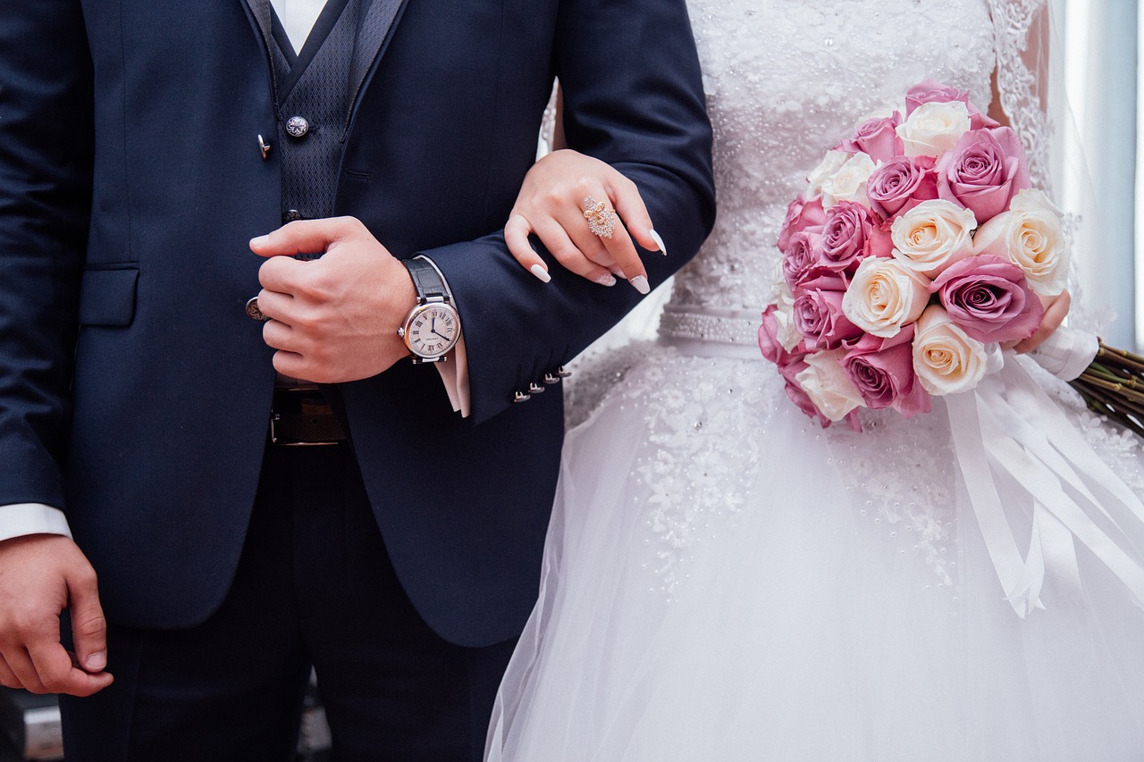 Ein Hochzeitskredit ermöglicht es, die Hochzeit mit einem Kredit zu finanzieren